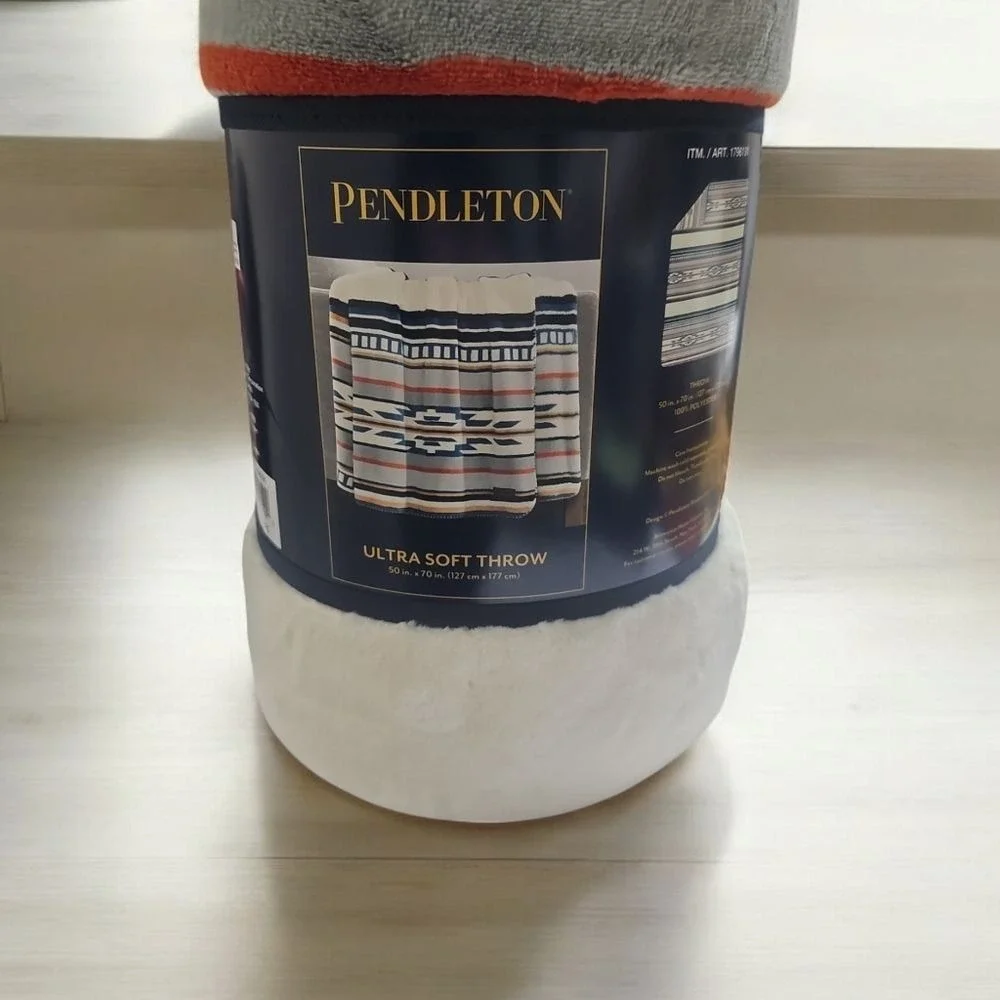 Pendleton Plush Throw 50